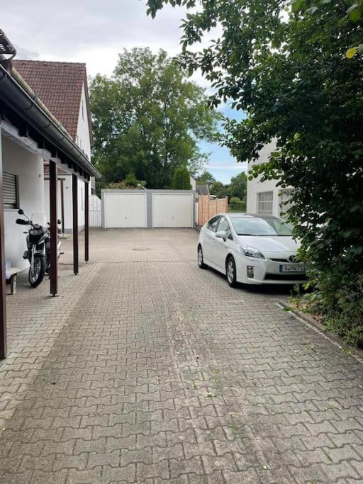 Messe- Augsburg- Legoland Guenzburg - 6 Personen Apartman Zusmarshausen Kültér fotó