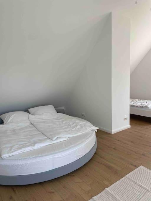 Messe- Augsburg- Legoland Guenzburg - 6 Personen Apartman Zusmarshausen Kültér fotó