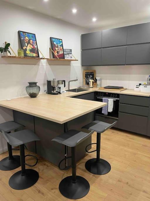 Messe- Augsburg- Legoland Guenzburg - 6 Personen Apartman Zusmarshausen Kültér fotó